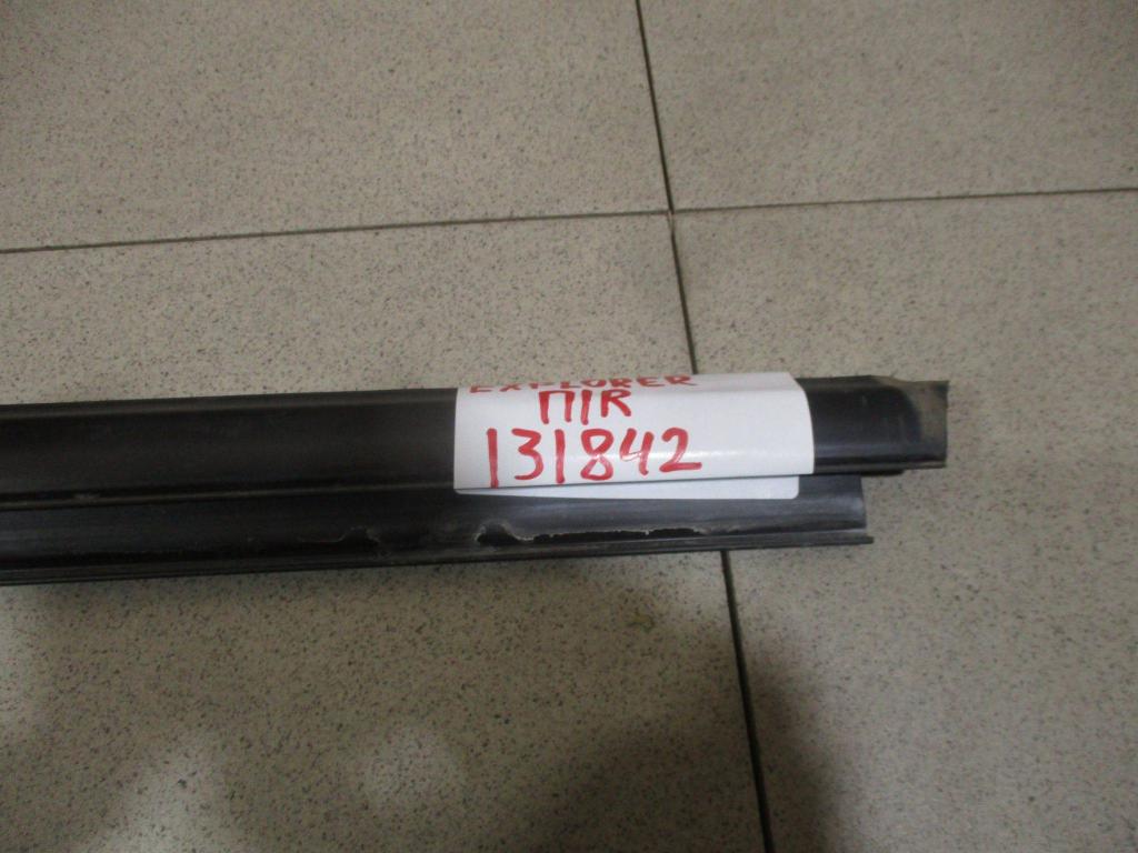 Накладка стекла переднего правого, 1500 рублей, Пермь