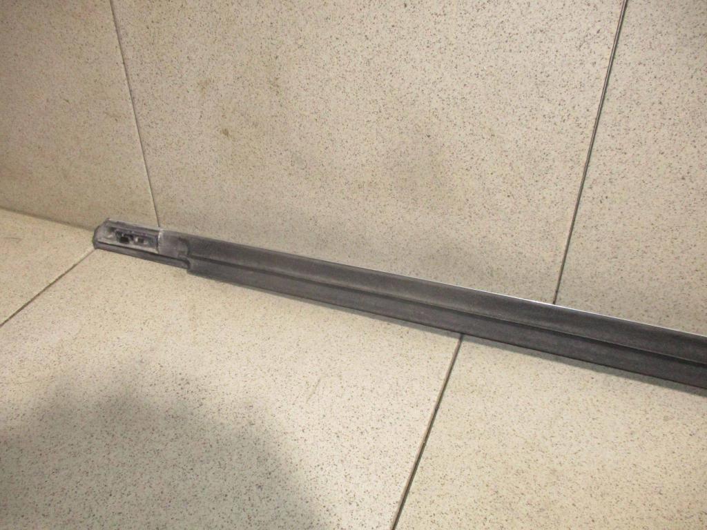 Накладка стекла переднего правого, 2500 рублей, Пермь