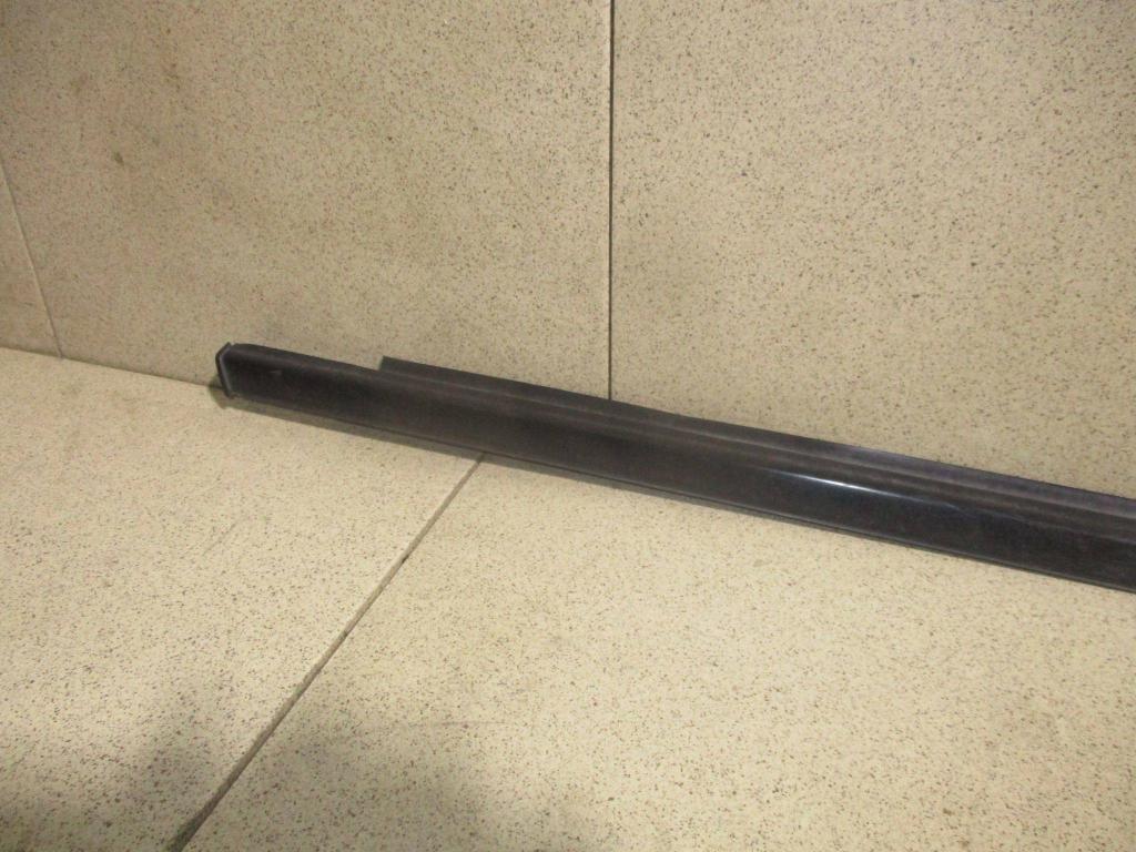 Накладка стекла переднего правого, 500 рублей, Пермь