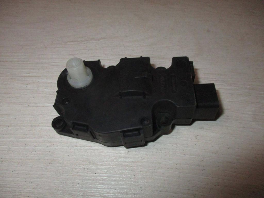 Моторчик заслонки печки, 1000 рублей, Пермь