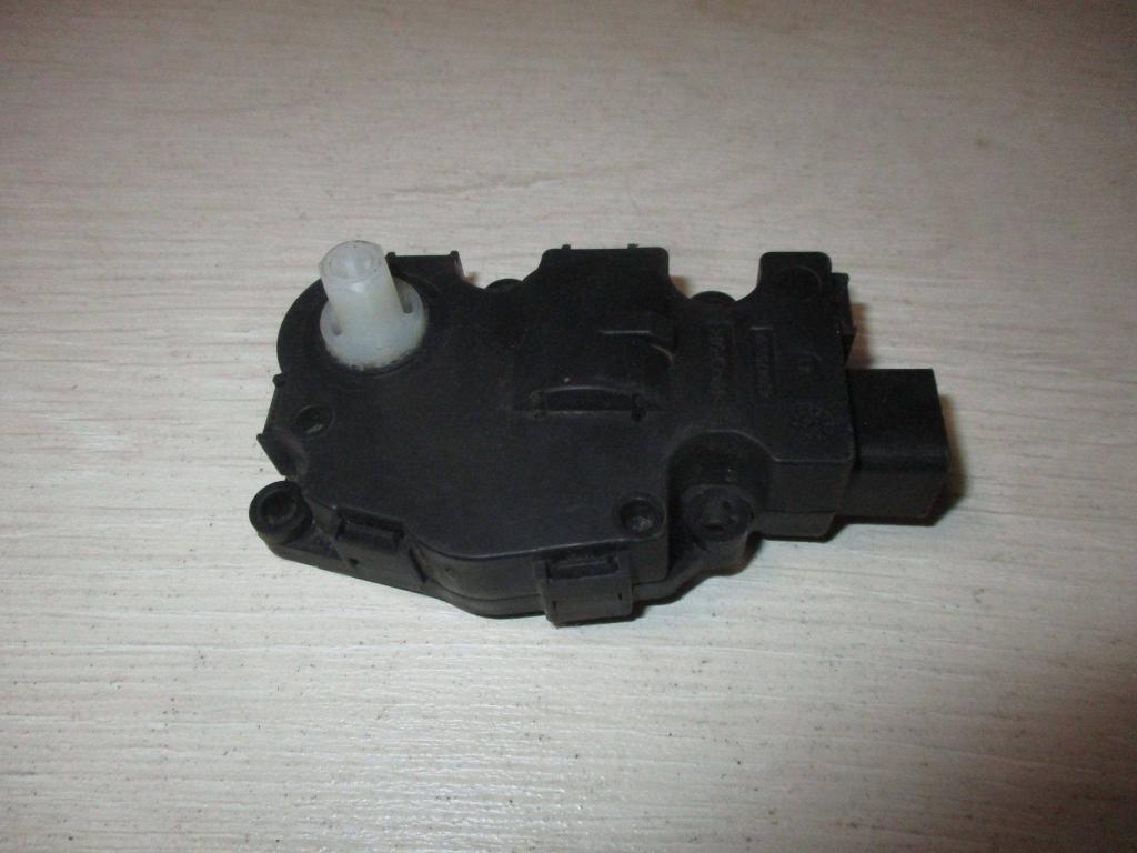 Моторчик заслонки печки, 1000 рублей, Пермь