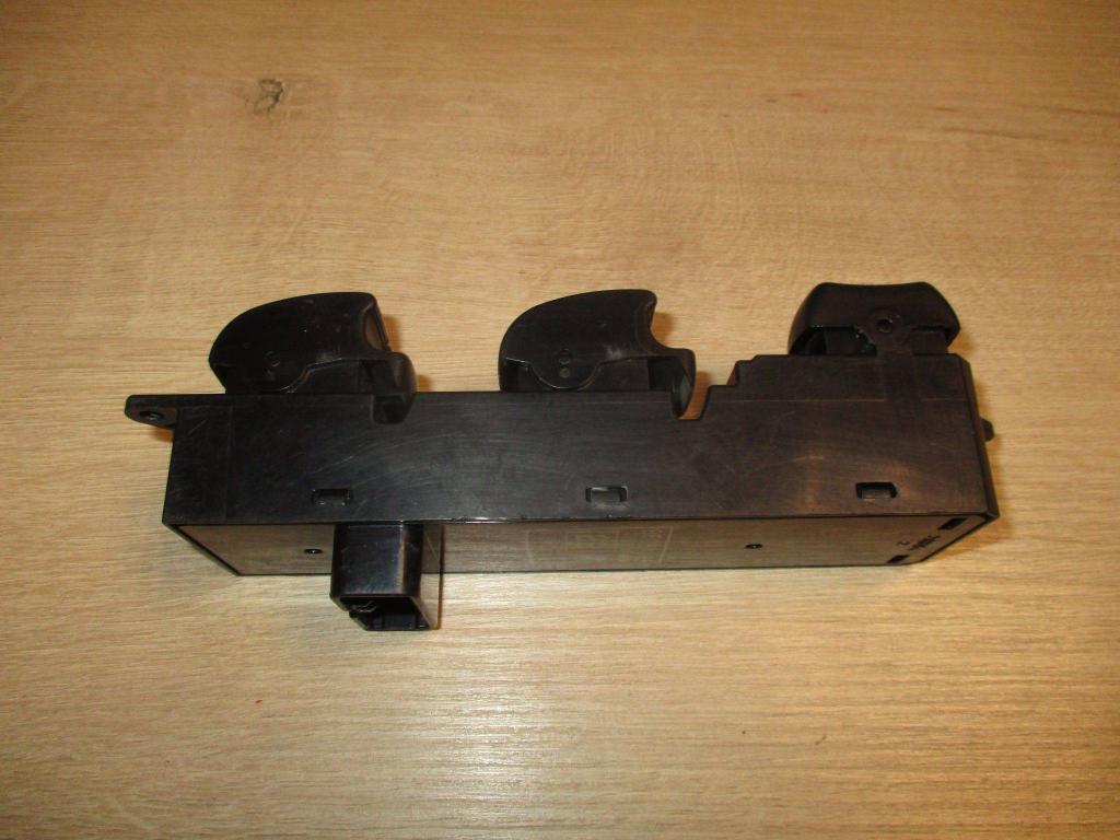 Блок управления стеклоподъемниками, 2000 рублей, Пермь