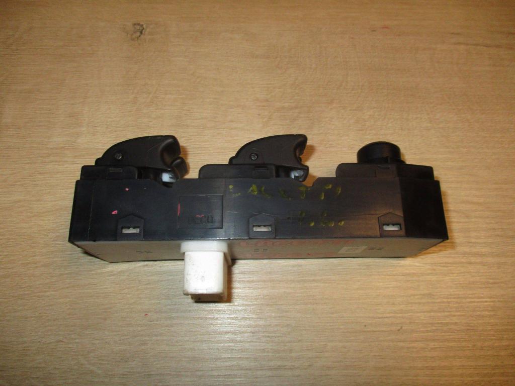 Блок управления стеклоподъемниками, 2000 рублей, Пермь