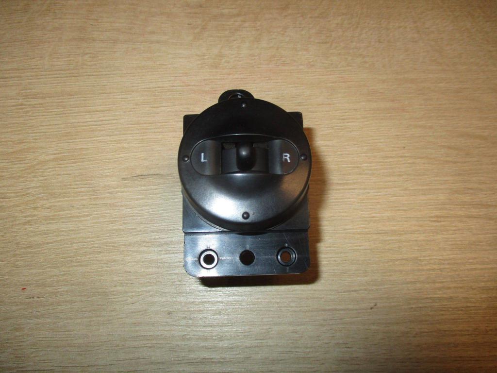 Переключатель регулировки зеркала, 500 рублей, Пермь