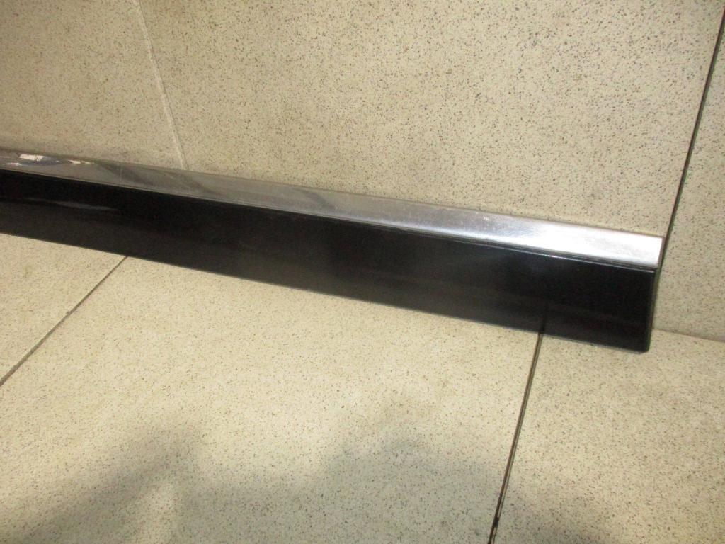 Молдинг задней правой двери, 3000 рублей, Пермь