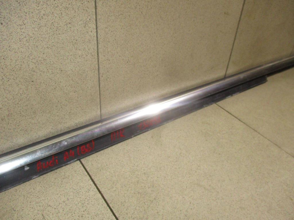 Накладка стекла переднего правого, 1000 рублей, Пермь