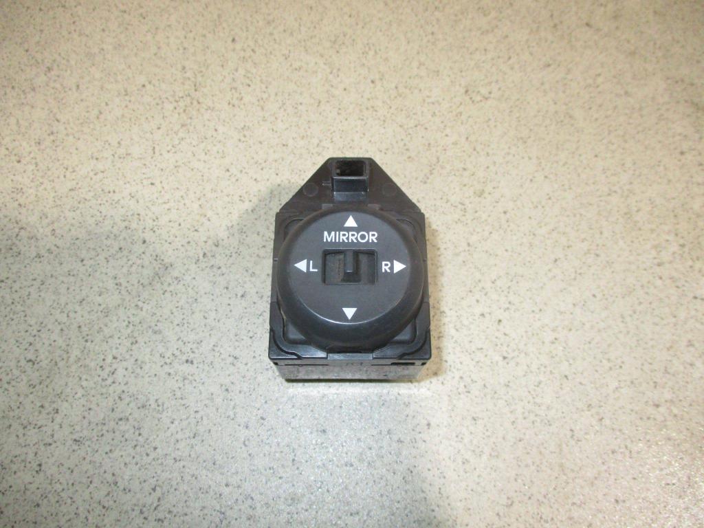 Переключатель регулировки зеркала, 1000 рублей, Пермь