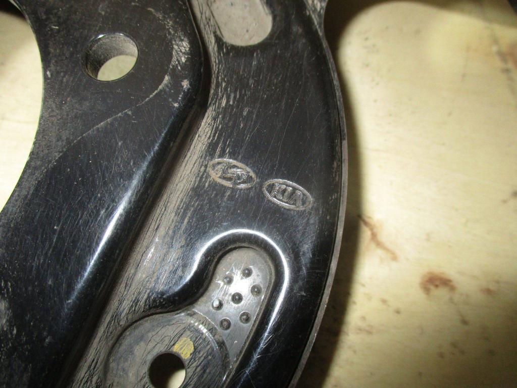 Щит опорный задний правый, 4000 рублей, Пермь