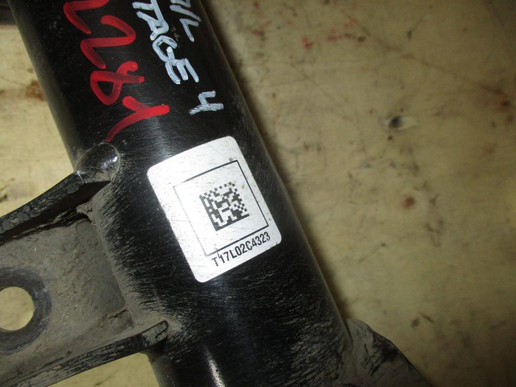 Амортизатор передний левый, 10000 рублей, Пермь