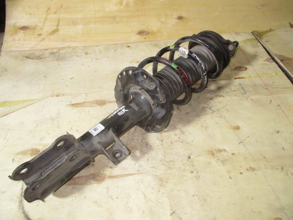 Амортизатор передний правый, 10000 рублей, Пермь