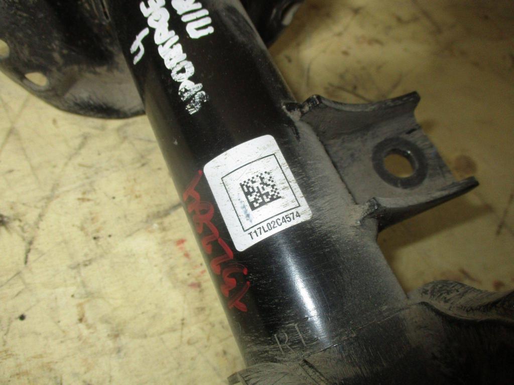 Амортизатор передний правый, 10000 рублей, Пермь