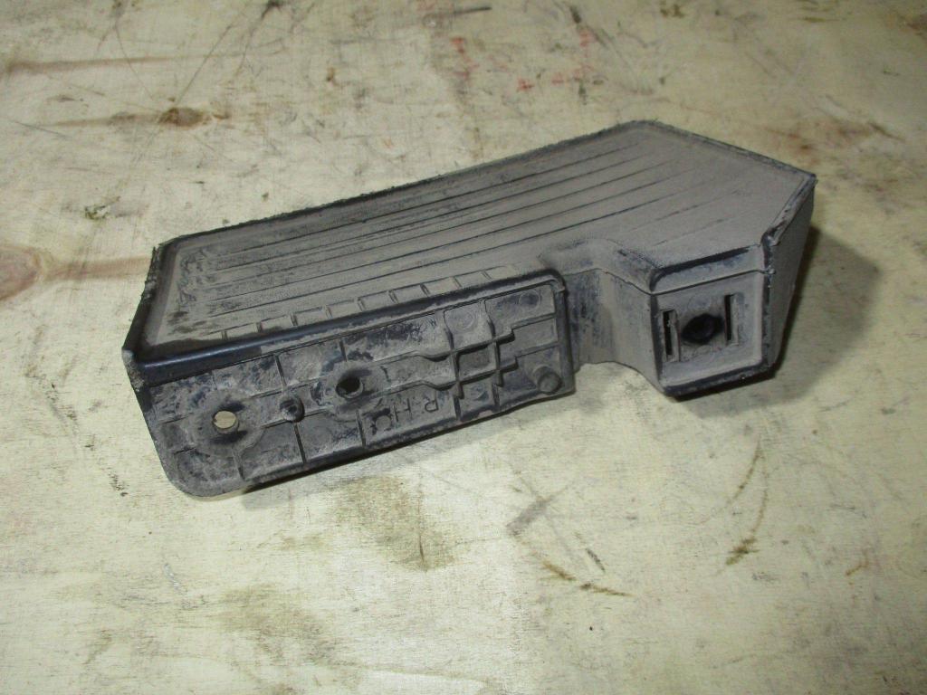 Брызговик задний правый, 500 рублей, Пермь