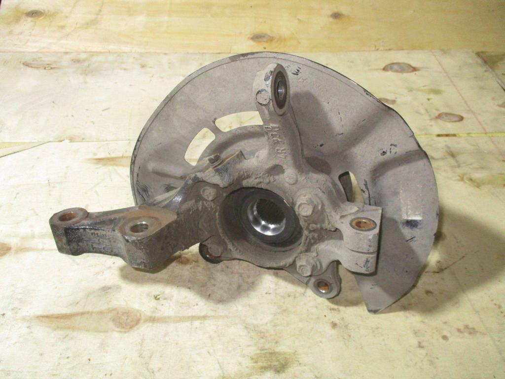 Кулак поворотный передний правый, 12000 рублей, Пермь