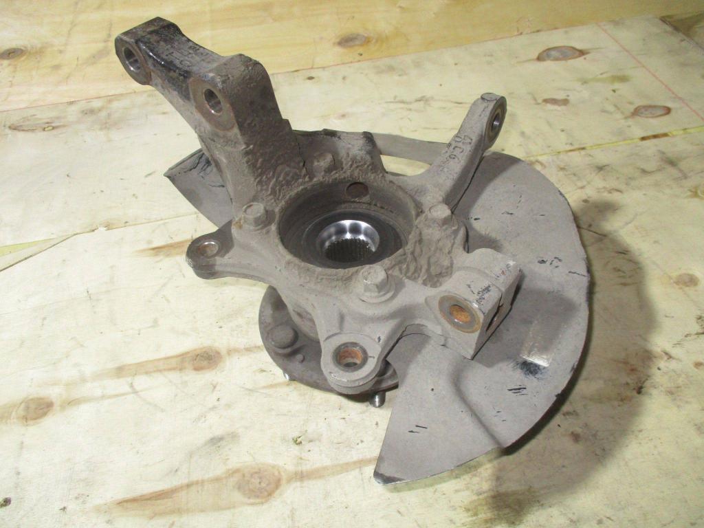 Кулак поворотный передний правый, 12000 рублей, Пермь