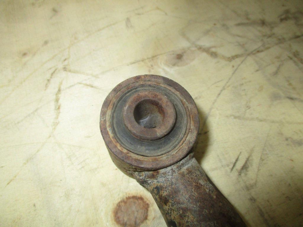 Тяга регулировки развала, 2000 рублей, Пермь