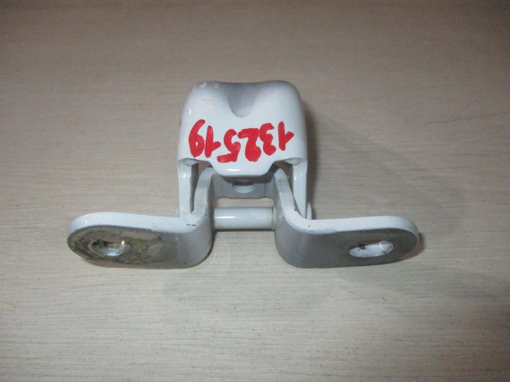 Петля двери передней правой нижняя, 1000 рублей, Пермь