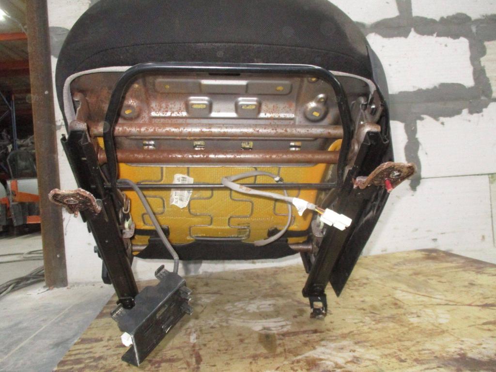 Сиденье переднее левое, 15000 рублей, Пермь