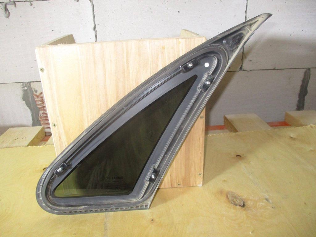 Стекло кузовное глухое левое, 500 рублей, Пермь