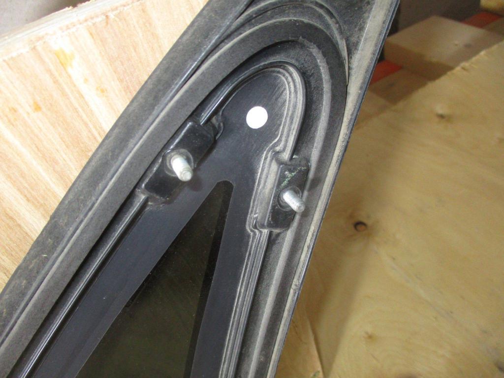 Стекло кузовное глухое левое, 500 рублей, Пермь