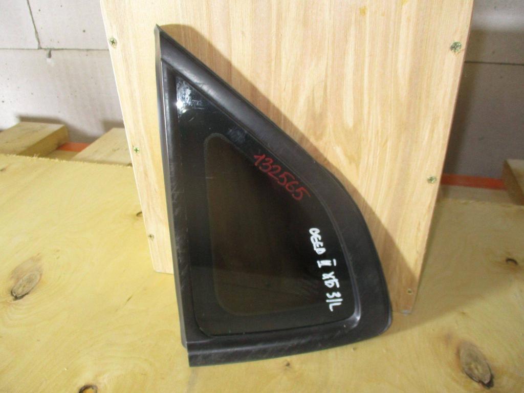 Стекло кузовное глухое левое, 1000 рублей, Пермь