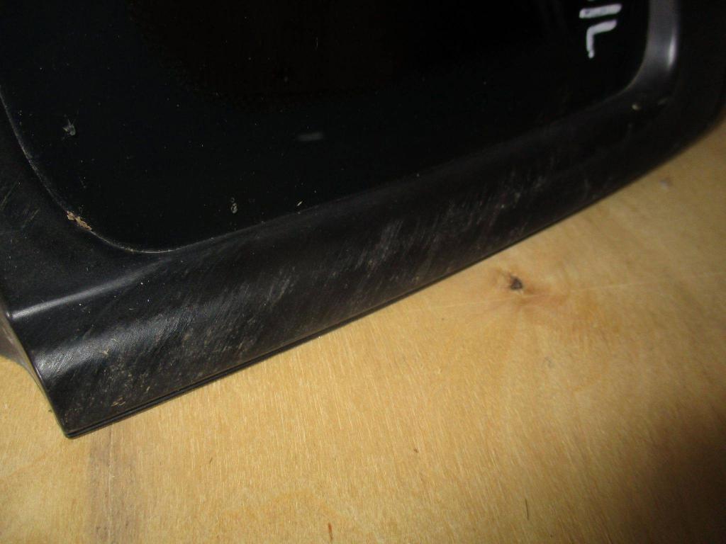 Стекло кузовное глухое левое, 1000 рублей, Пермь