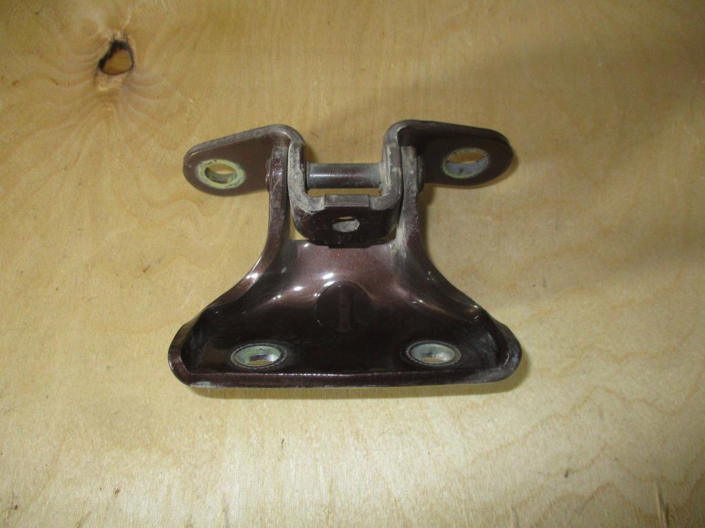 Петля двери задней левой верхняя, 500 рублей, Пермь