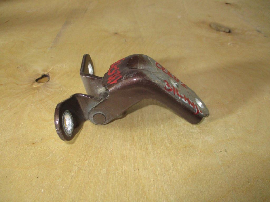 Петля двери задней левой нижняя, 500 рублей, Пермь