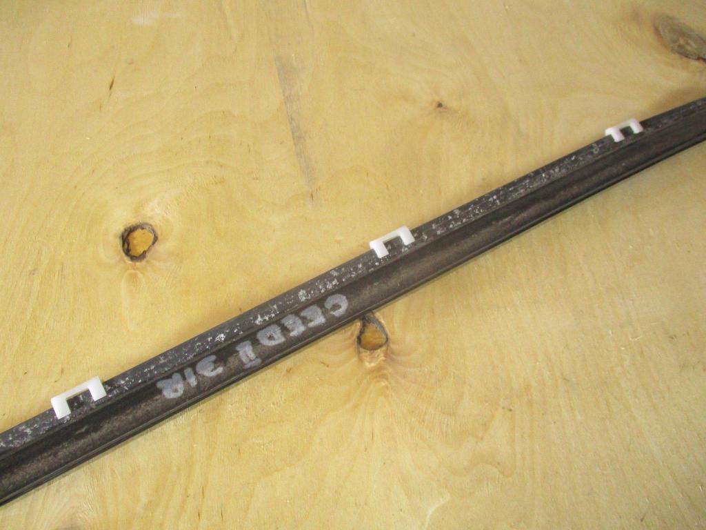 Накладка стекла заднего левого, 1000 рублей, Пермь