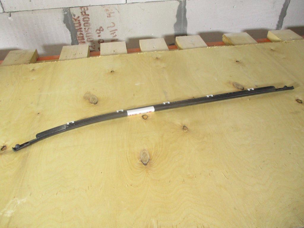 Накладка стекла заднего правого, 1000 рублей, Пермь