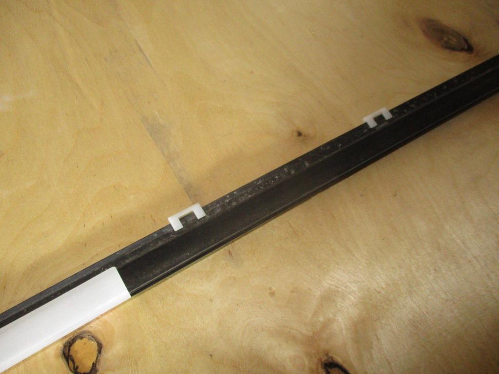 Накладка стекла заднего правого, 1000 рублей, Пермь