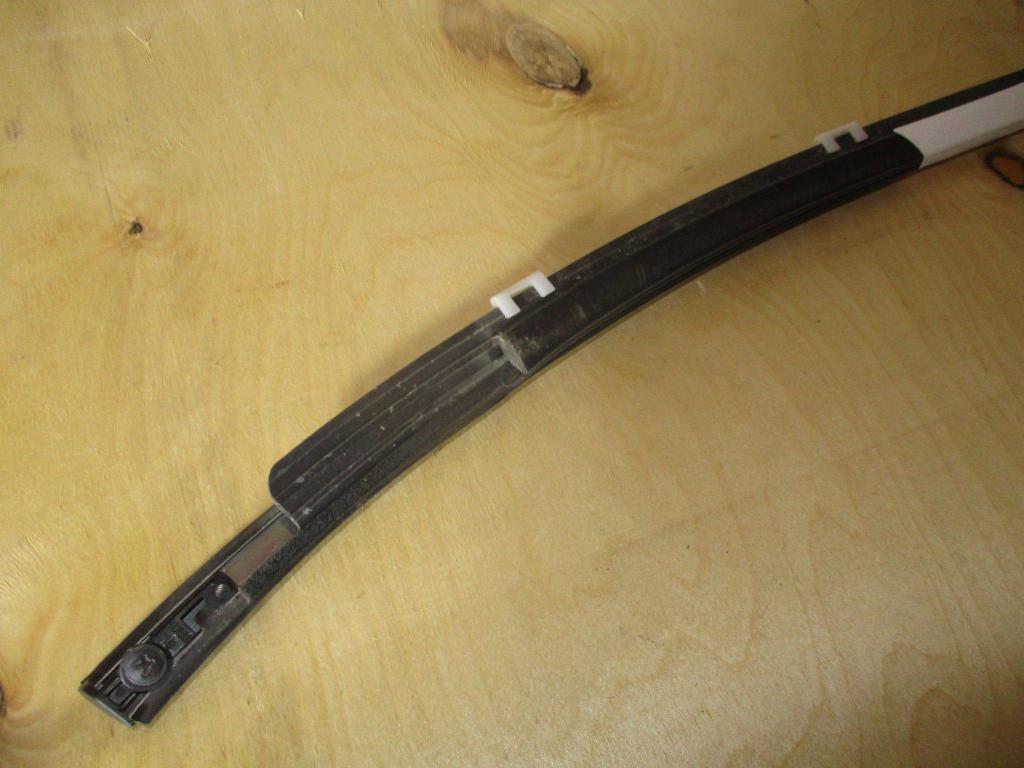 Накладка стекла заднего правого, 1000 рублей, Пермь