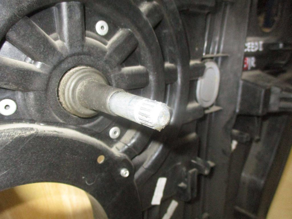 Стеклоподъемник механический задний правый, 2000 рублей, Пермь