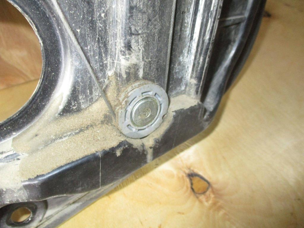 Стеклоподъемник механический задний левый, 2000 рублей, Пермь