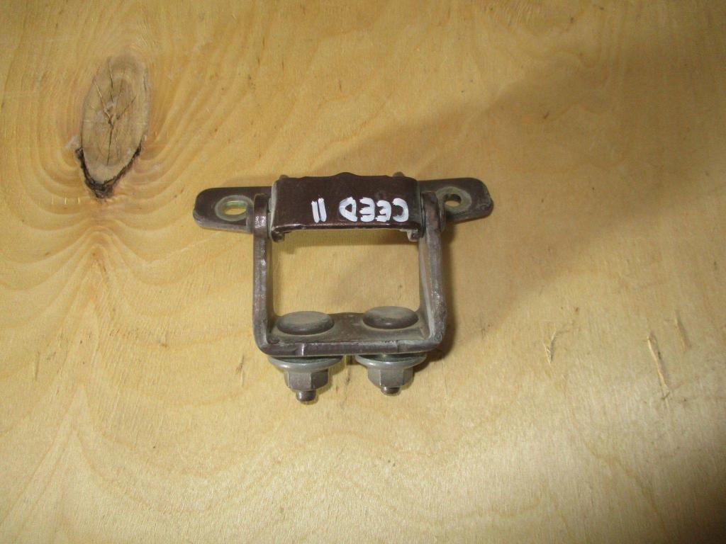 Петля двери багажника, 500 рублей, Пермь