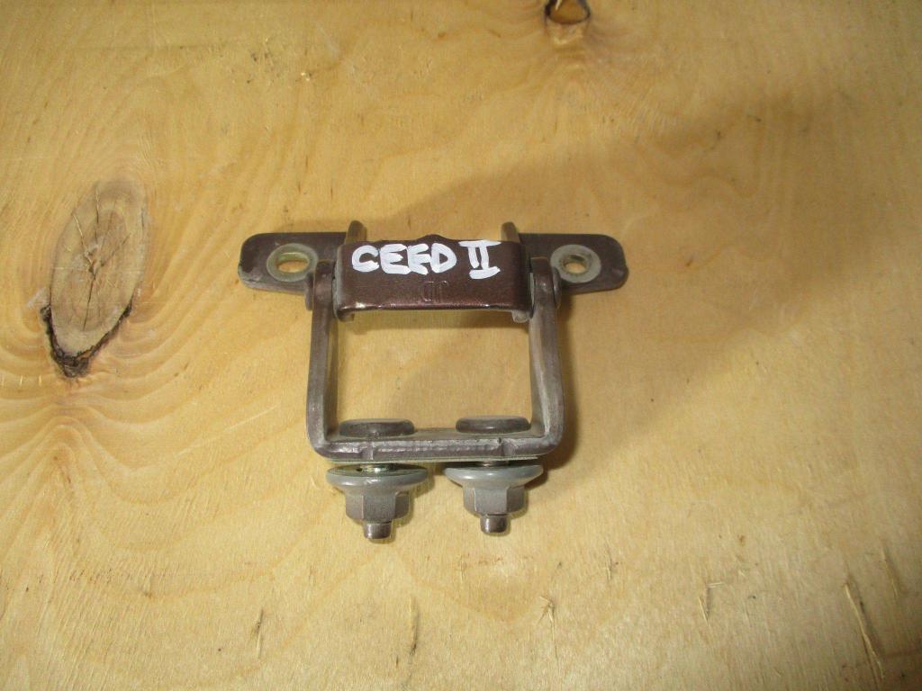 Петля двери багажника, 500 рублей, Пермь