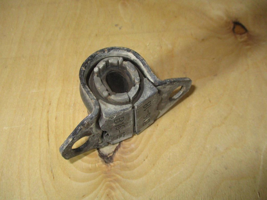 Кронштейн крепления переднего стабилизатора, 700 рублей, Пермь