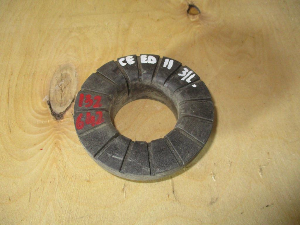 Опора задней пружины верхняя, 500 рублей, Пермь