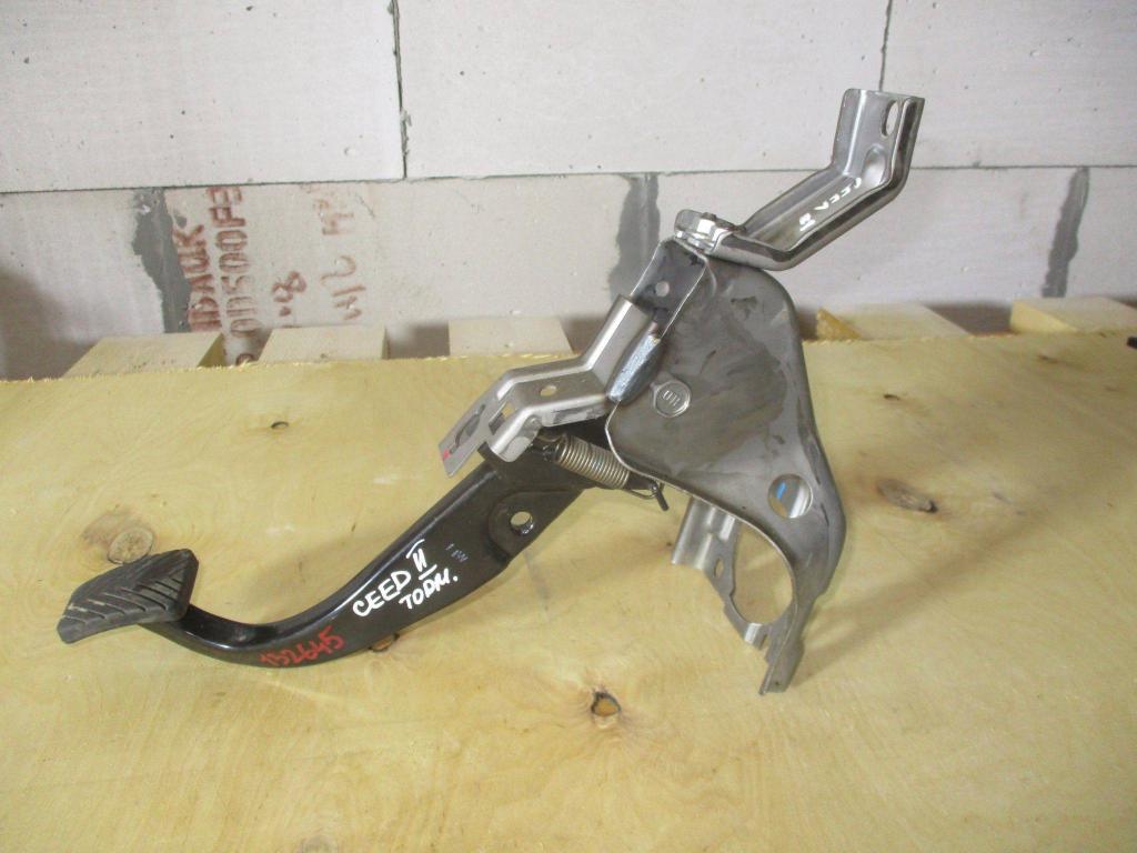 Педаль тормоза, 500 рублей, Пермь