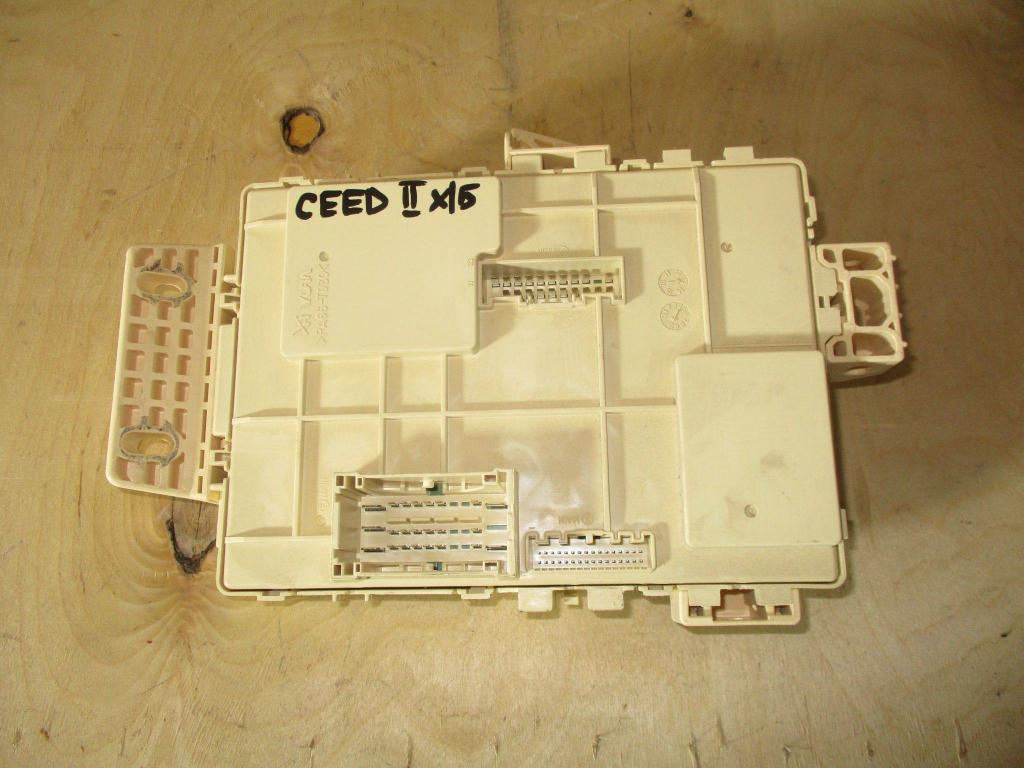 Блок предохранителей, 2000 рублей, Пермь