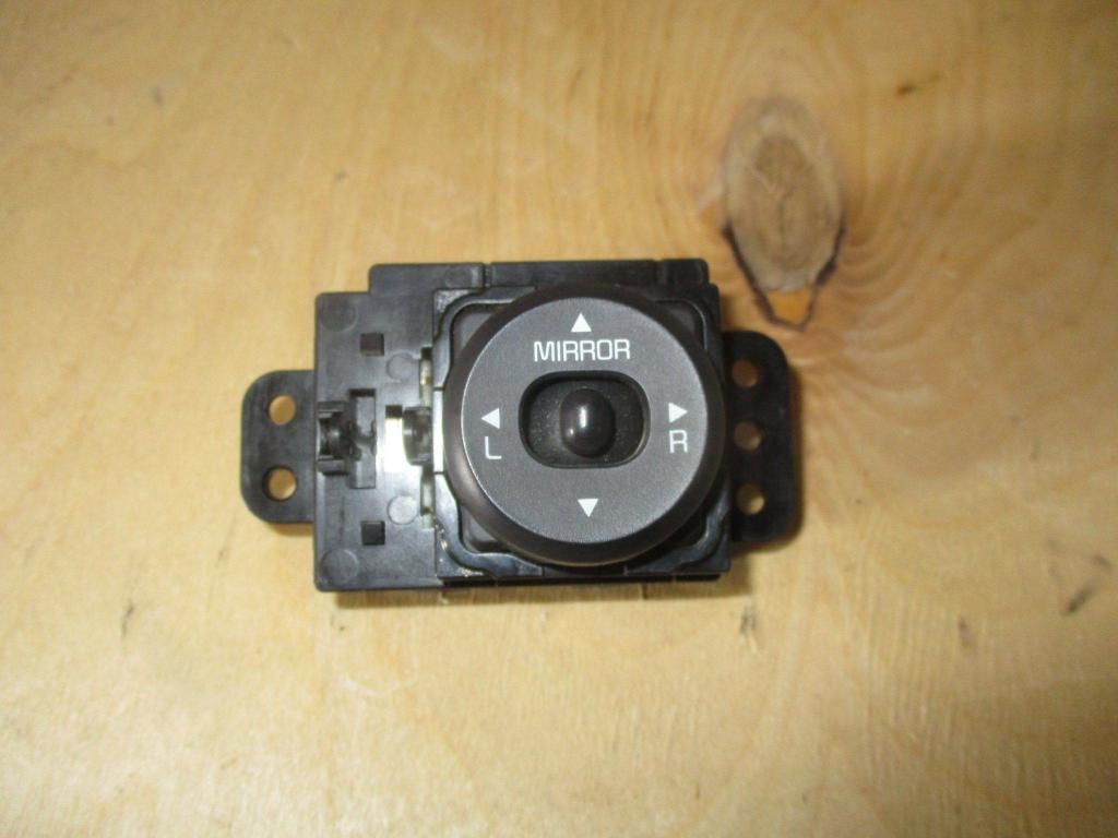 Переключатель регулировки зеркала, 500 рублей, Пермь
