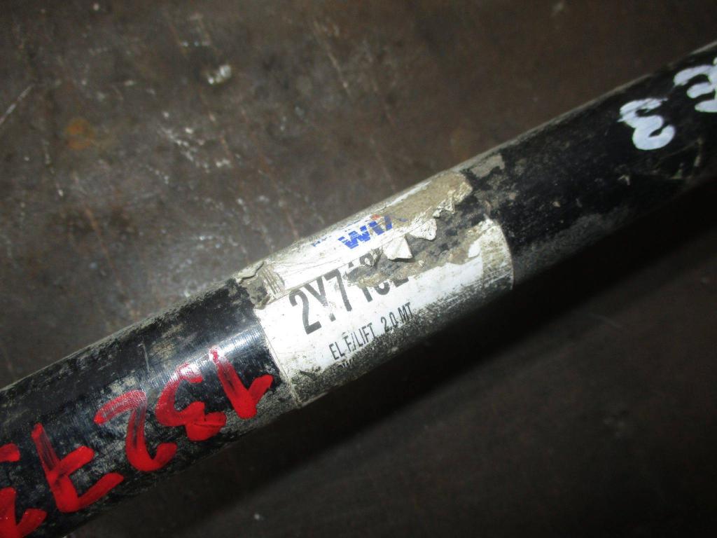 Полуось передняя левая, 16000 рублей, Пермь