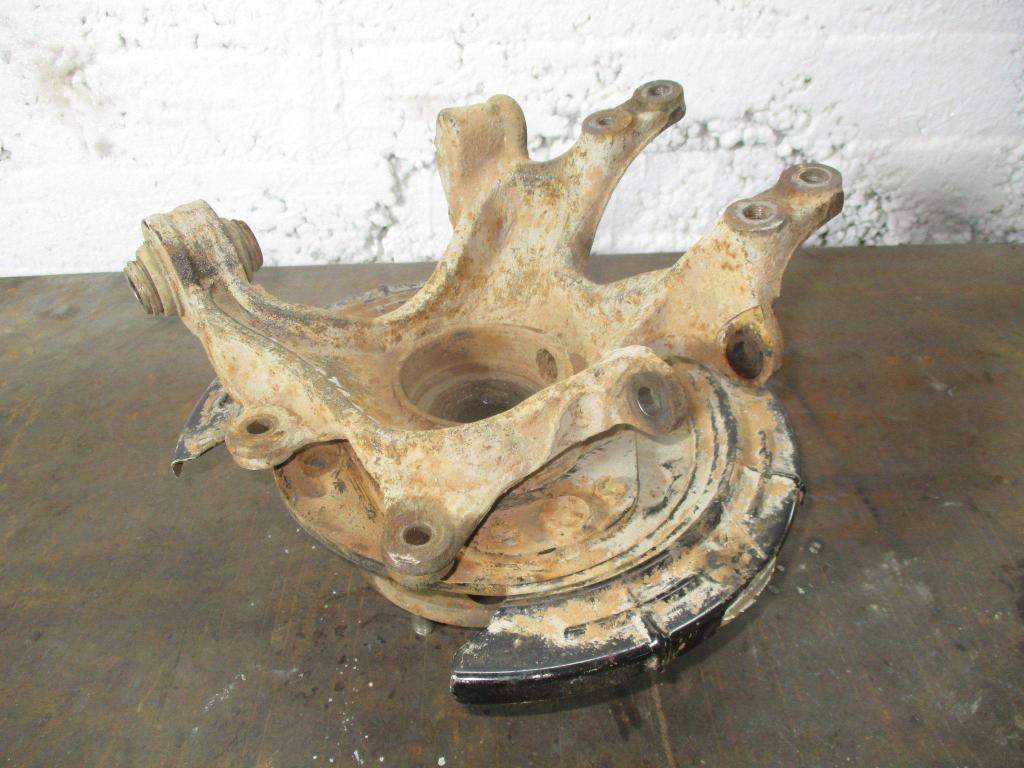 Кулак поворотный задний правый, 15000 рублей, Пермь