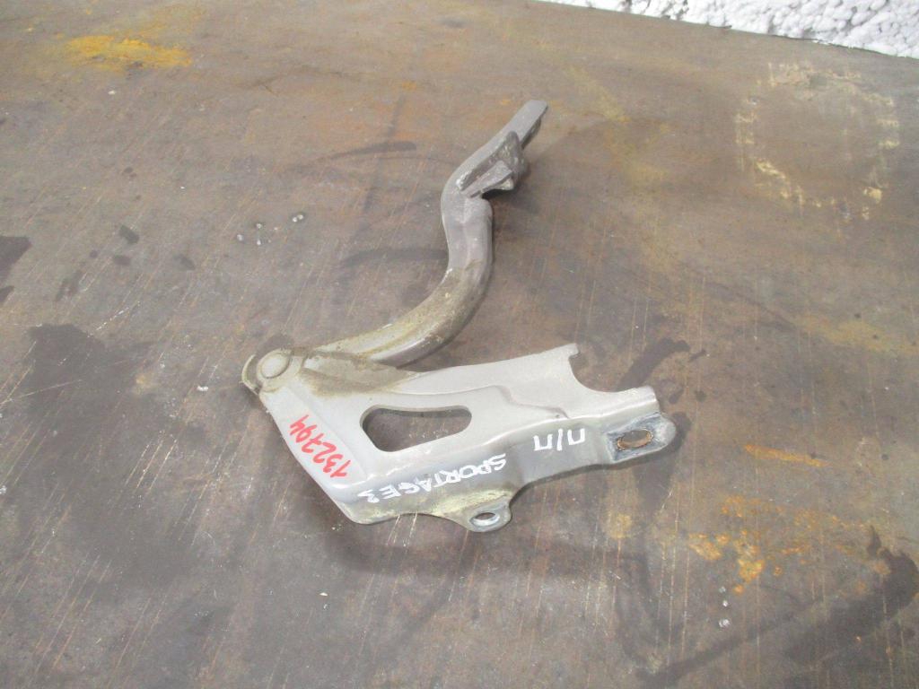 Петля капота правая, 1200 рублей, Пермь