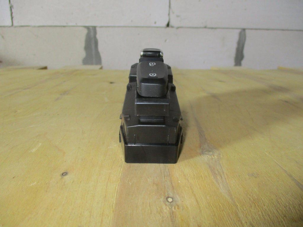 Кнопка стеклоподъемника, 1500 рублей, Пермь