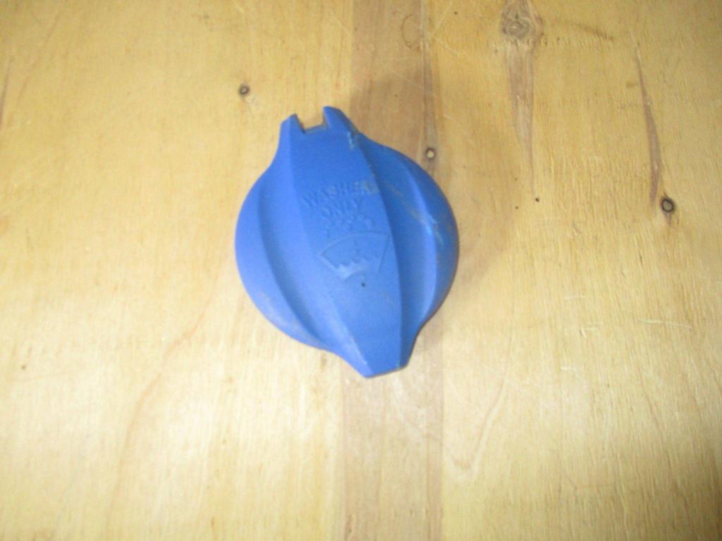 Крышка бачка омывателя, 500 рублей, Пермь