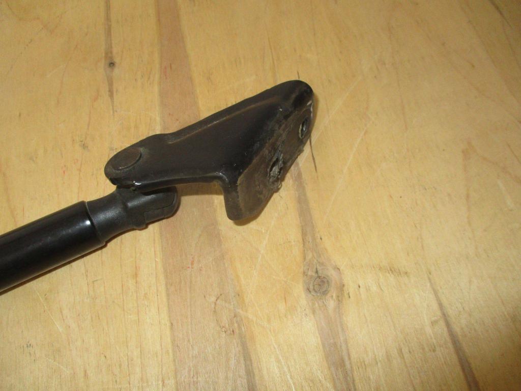 Амортизатор двери багажника, 1000 рублей, Пермь