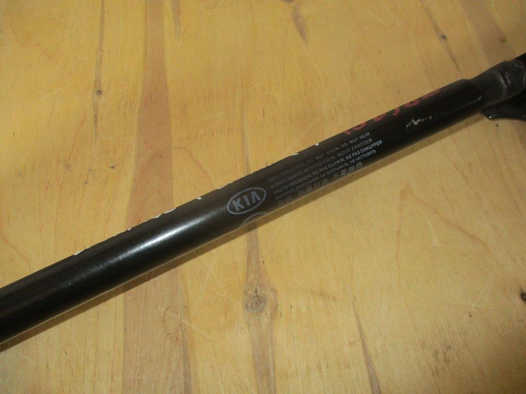 Амортизатор двери багажника, 1000 рублей, Пермь