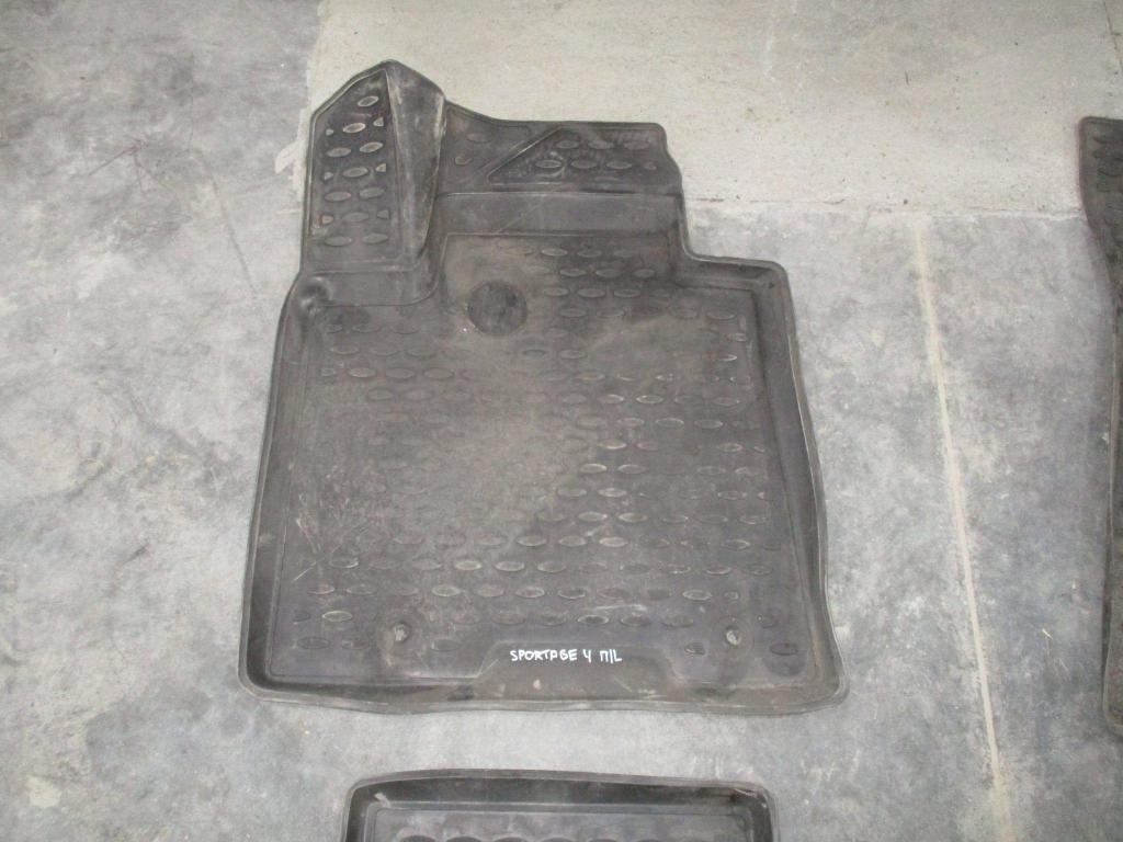 Комплект ковриков салона, 2000 рублей, Пермь