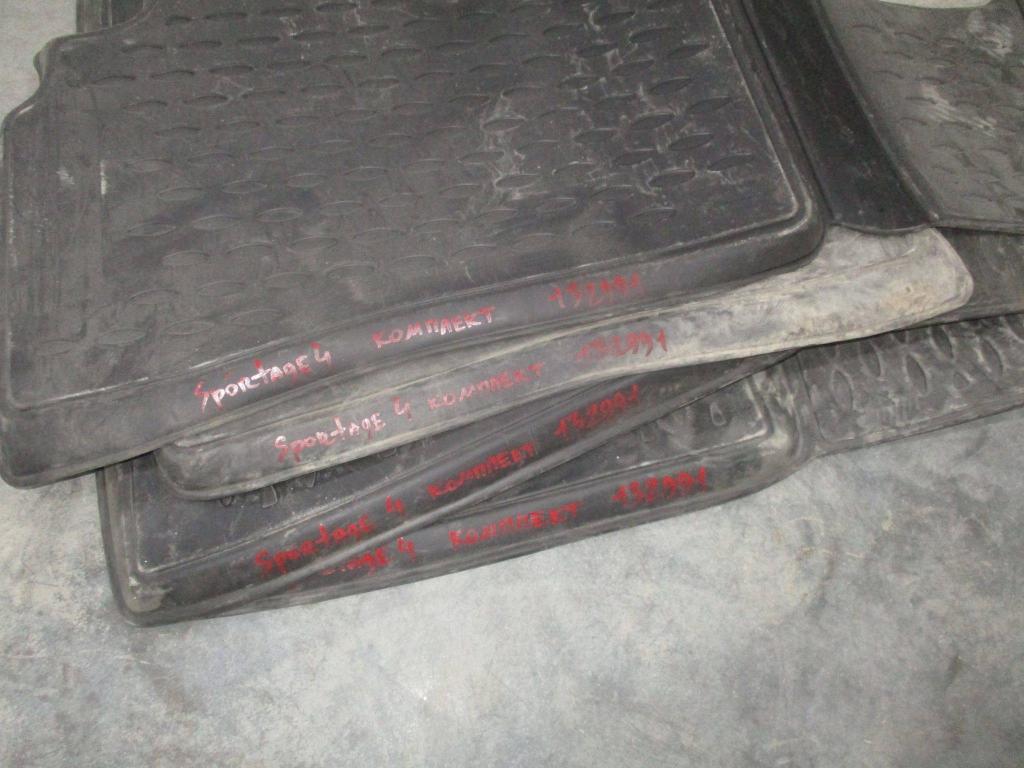 Комплект ковриков салона, 2000 рублей, Пермь