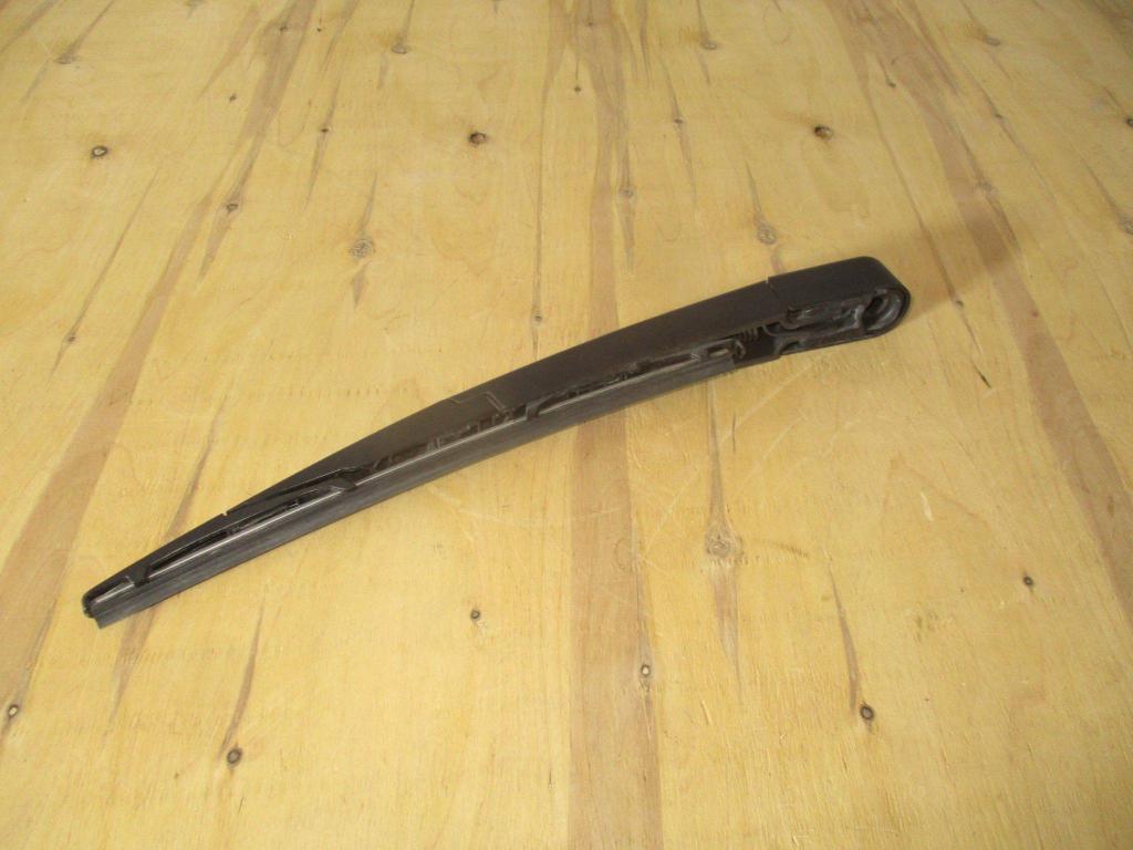 Поводок стеклоочистителя заднего, 2000 рублей, Пермь